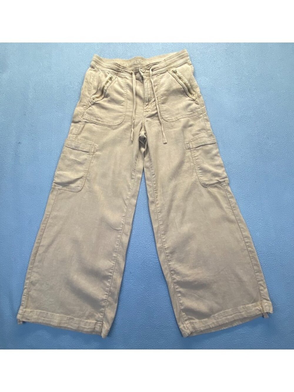 American Eagle Dreamy Drape Baggy Wide Leg  Beige Pants Size 12  Cargo Pockets